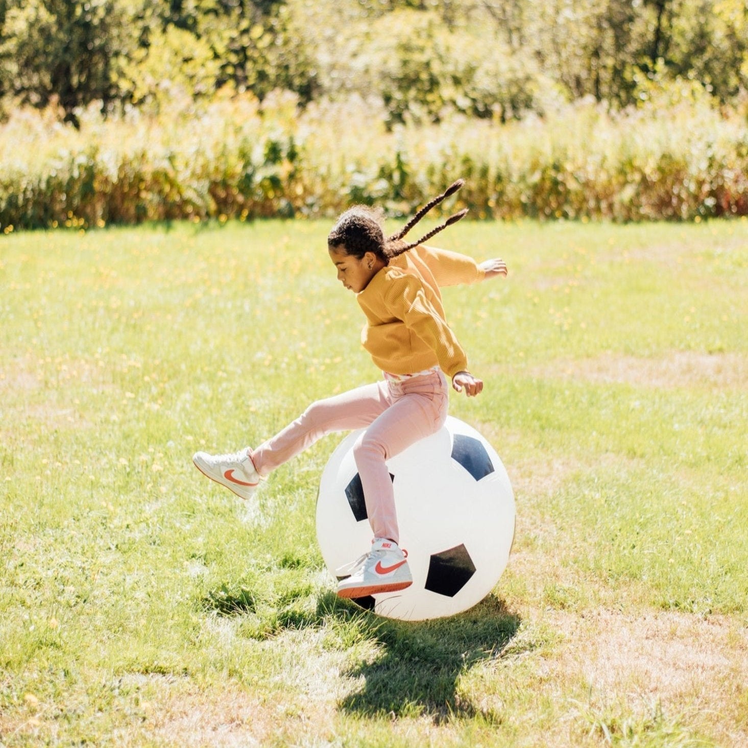 XL Ultimate Bounce Soccer Ball