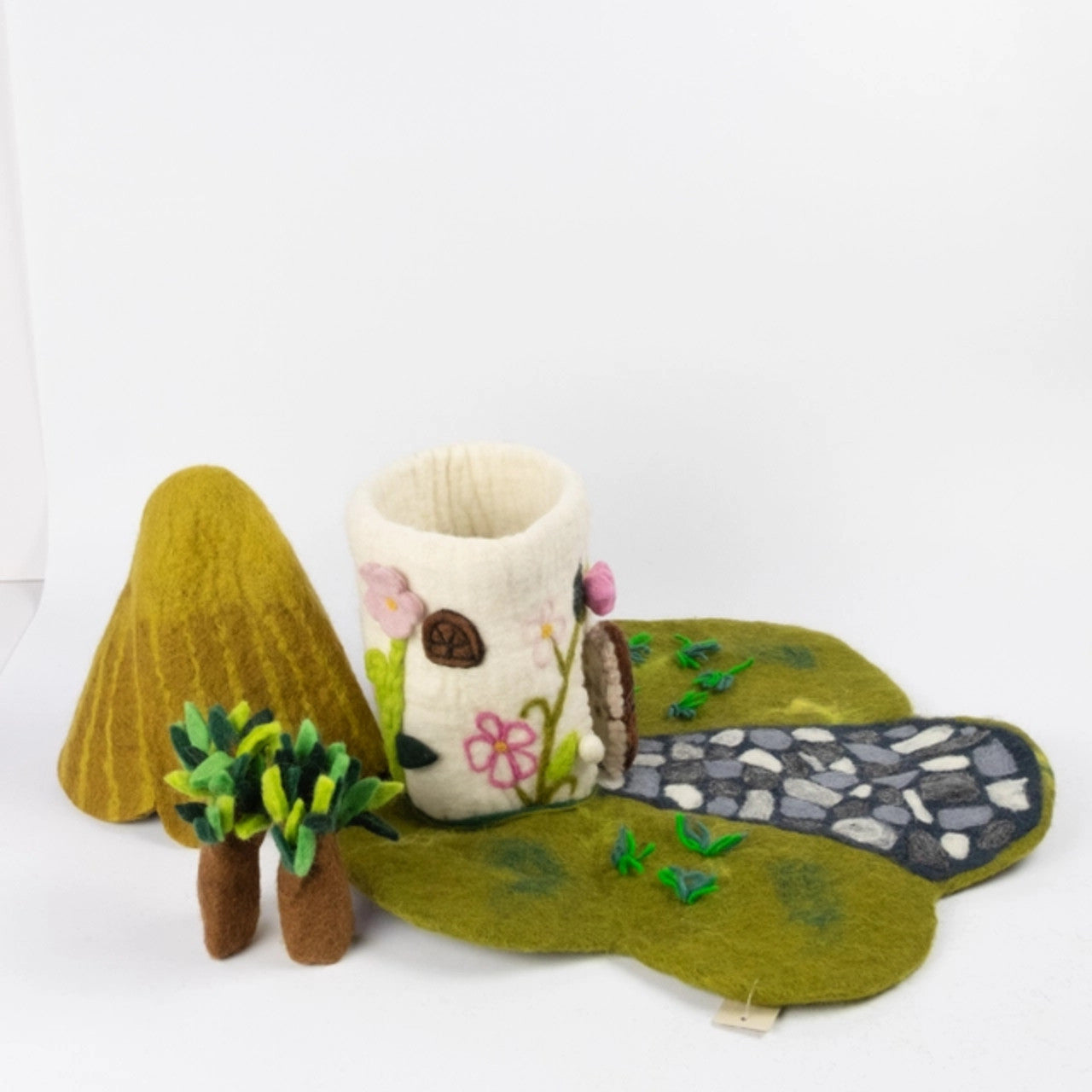 Country Felt Cottage Fairy Playhouse - For Finger Puppets