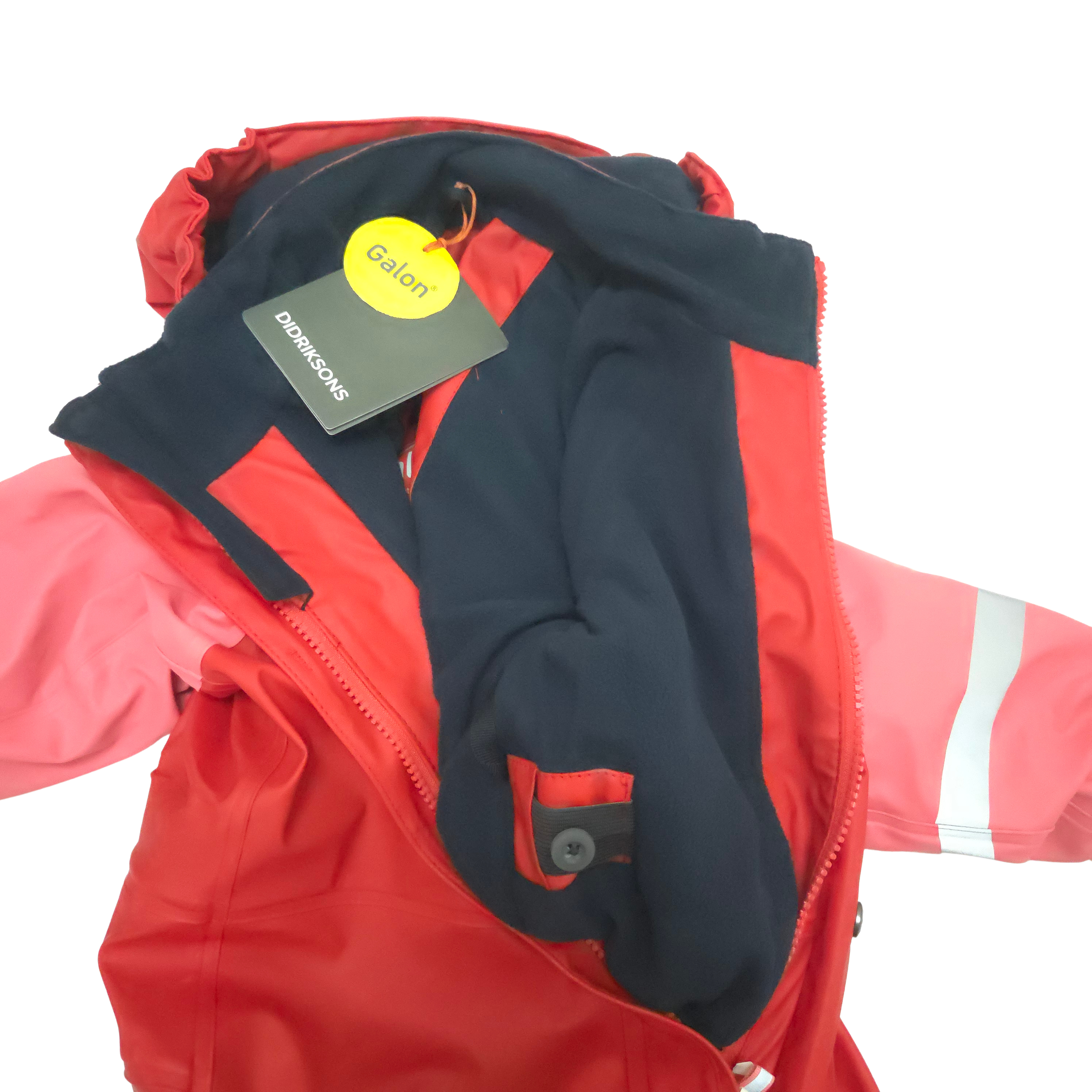 Integrated waist adjuster with buttons make it easy to fine-tune the fit