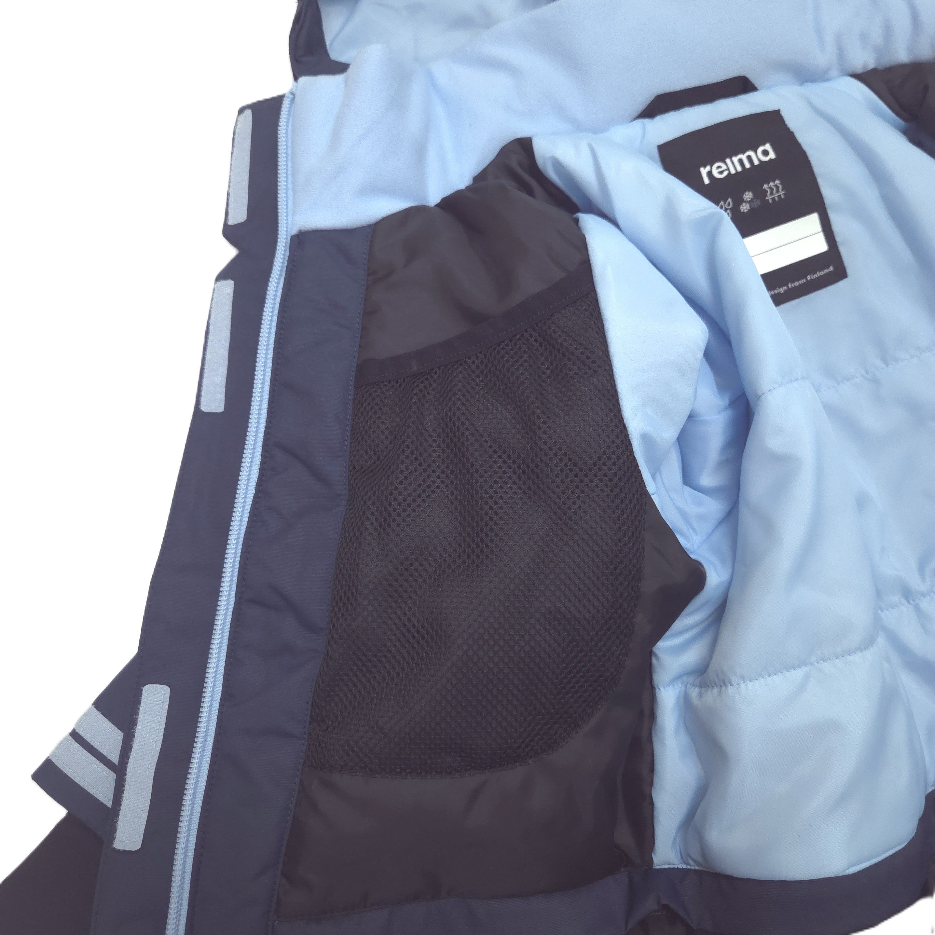 Mesh pocket detail