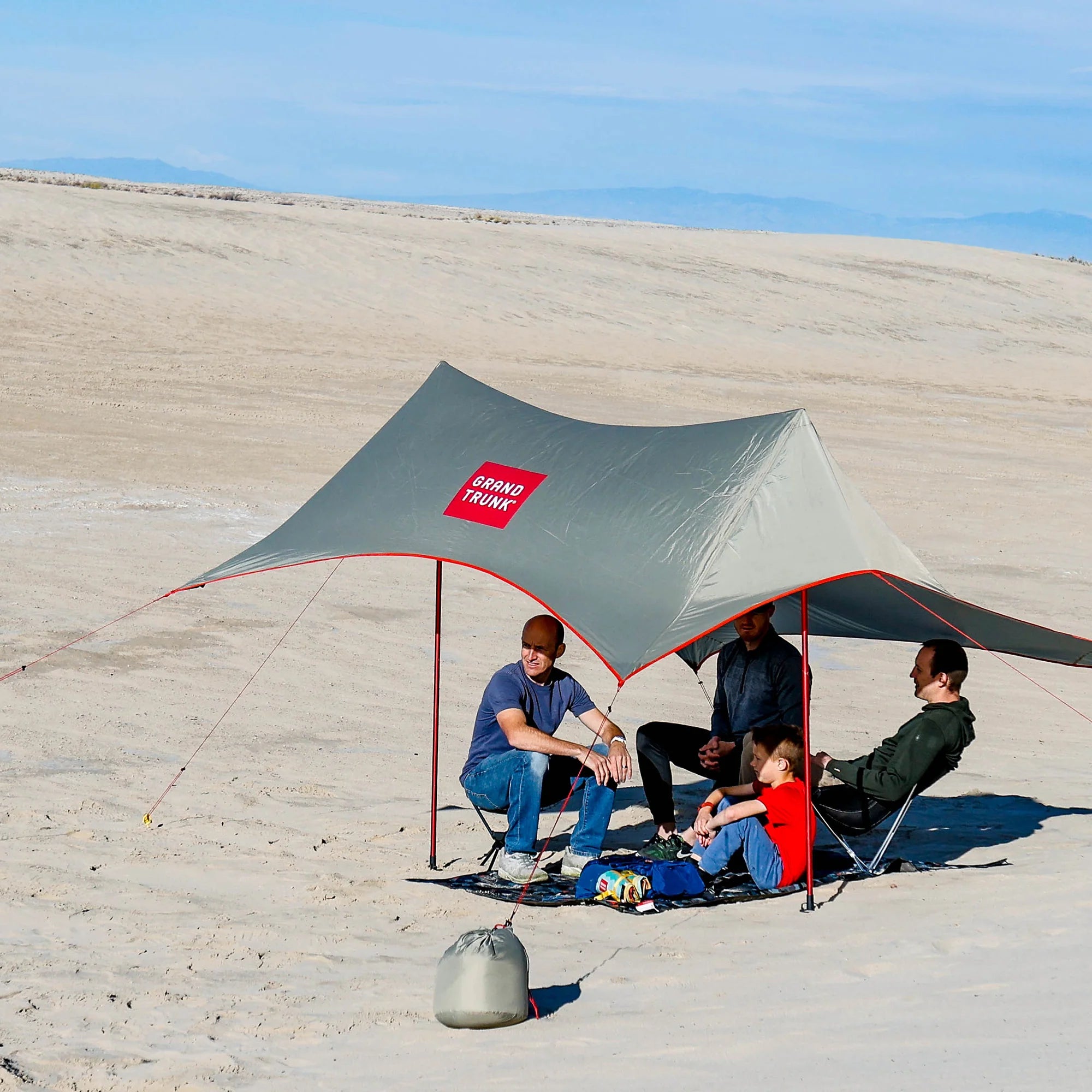 ShadeCaster 4 Person Sunshade | Grand Trunk