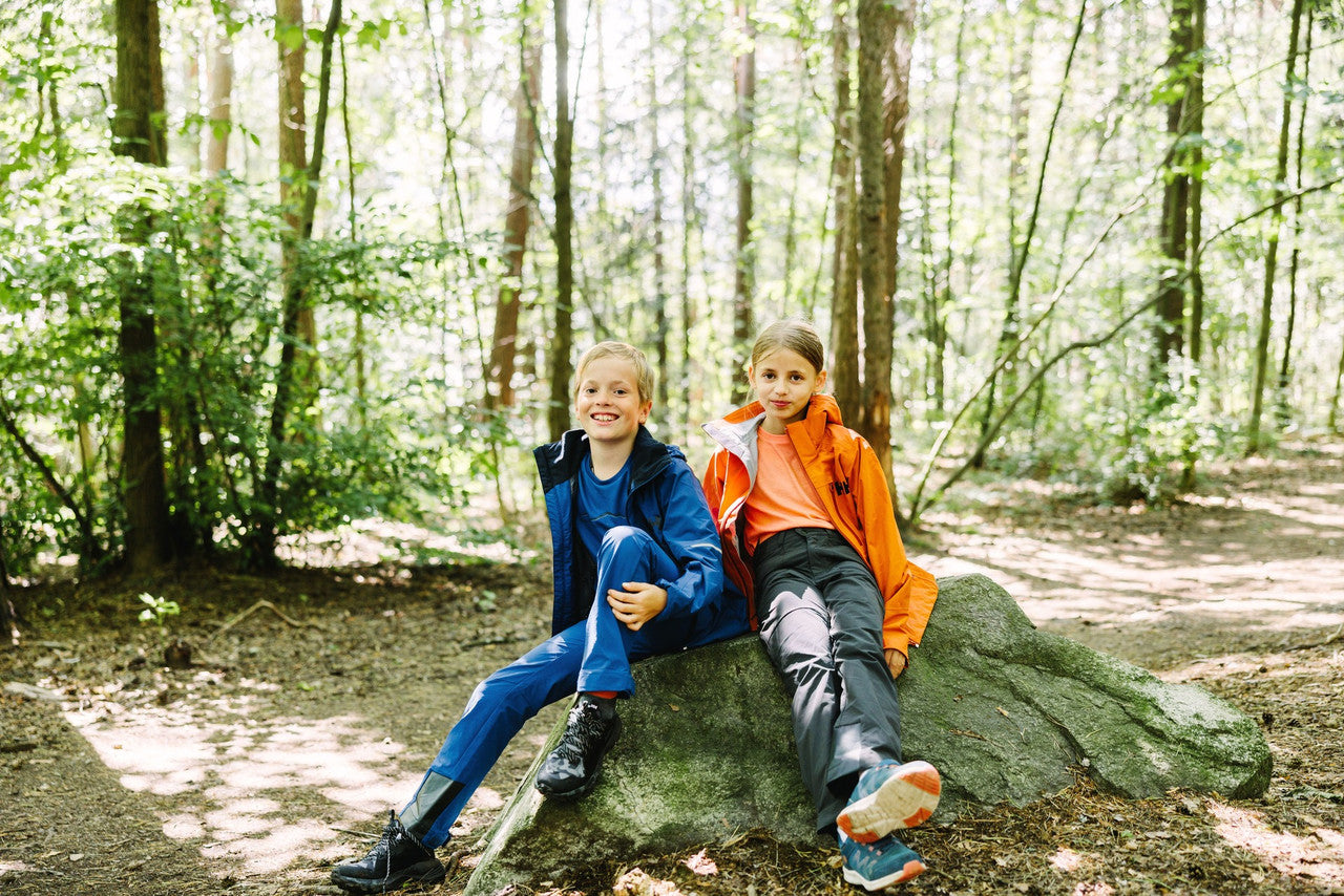 Youth Waterproof Loen Rain Jacket – Breathable | Helly Hansen #color_deep-fjord