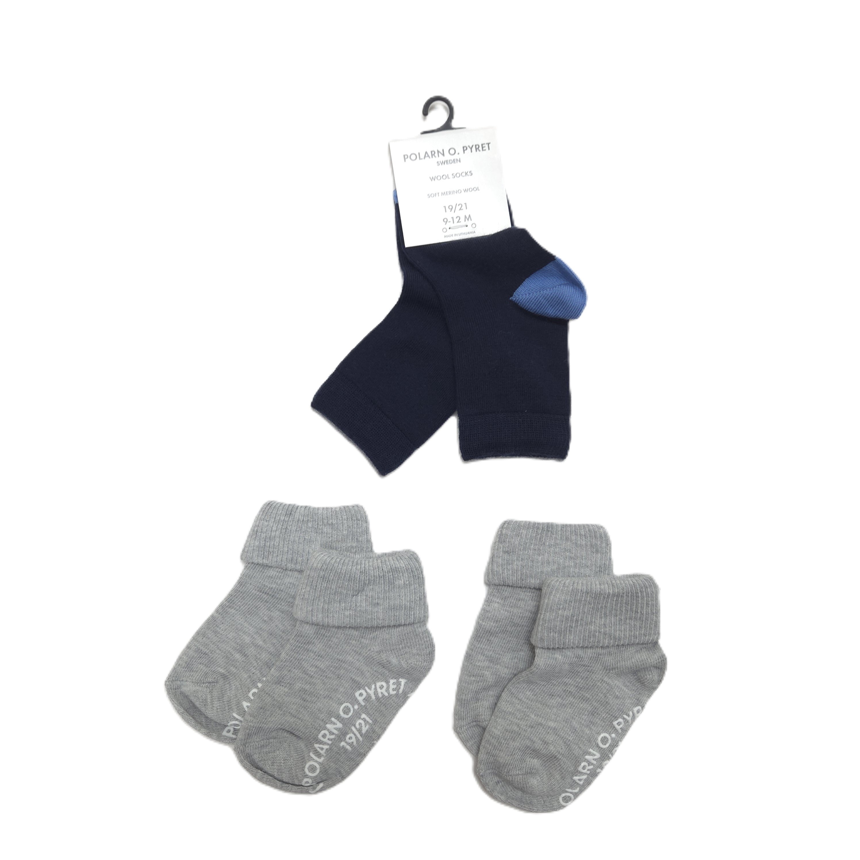 1 pair thin merino wool socks, 2 pairs anti-slip turn up cotton socks