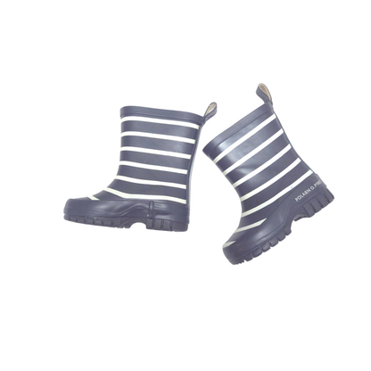 rain boots side
