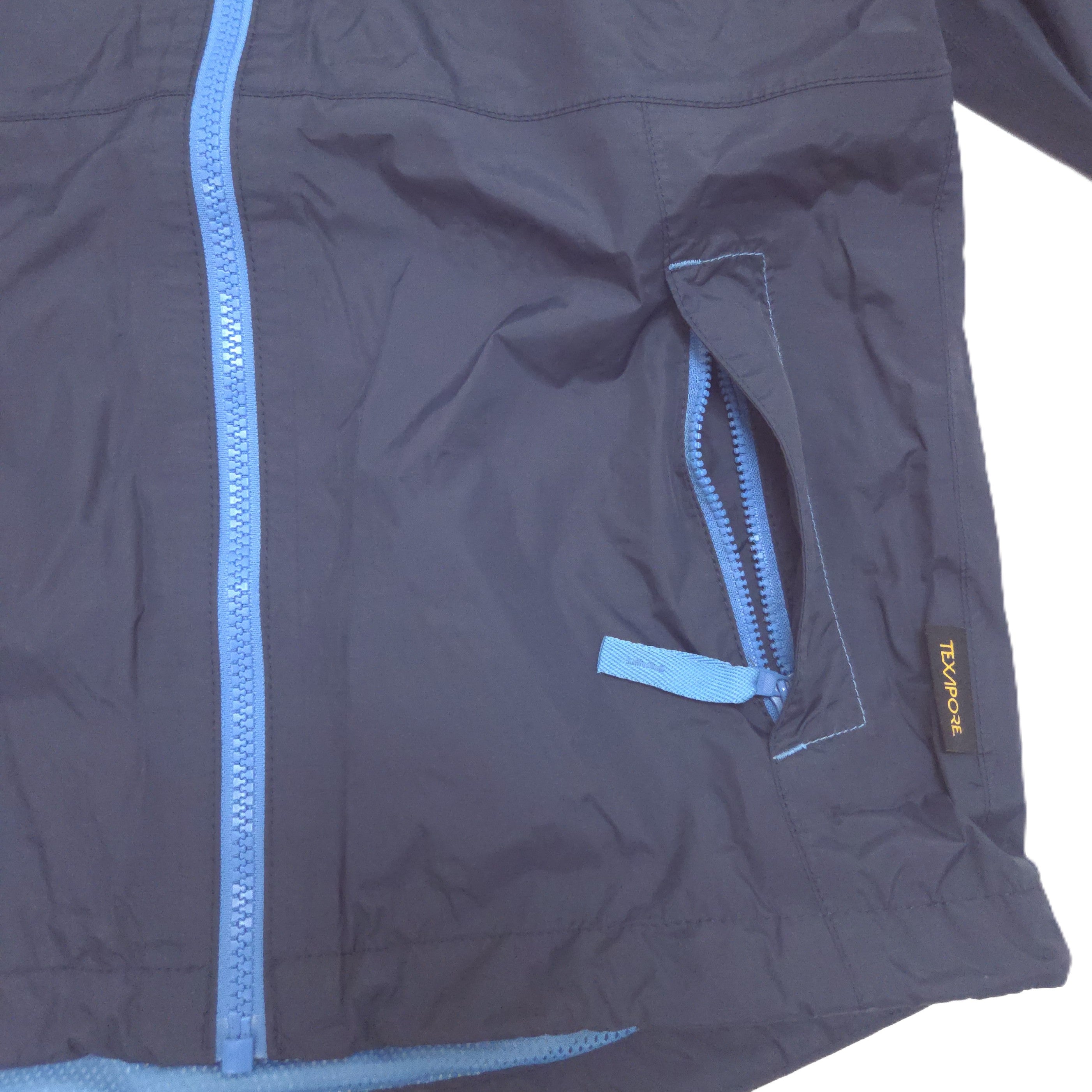 zippered hand pocket.