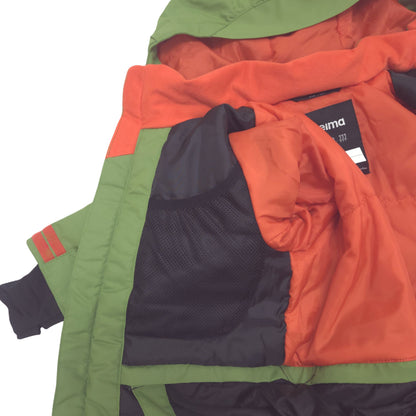 Large internal drop-in mesh pocket