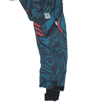 Lift pass pocket and Inside elastic cuffs with thumbholes