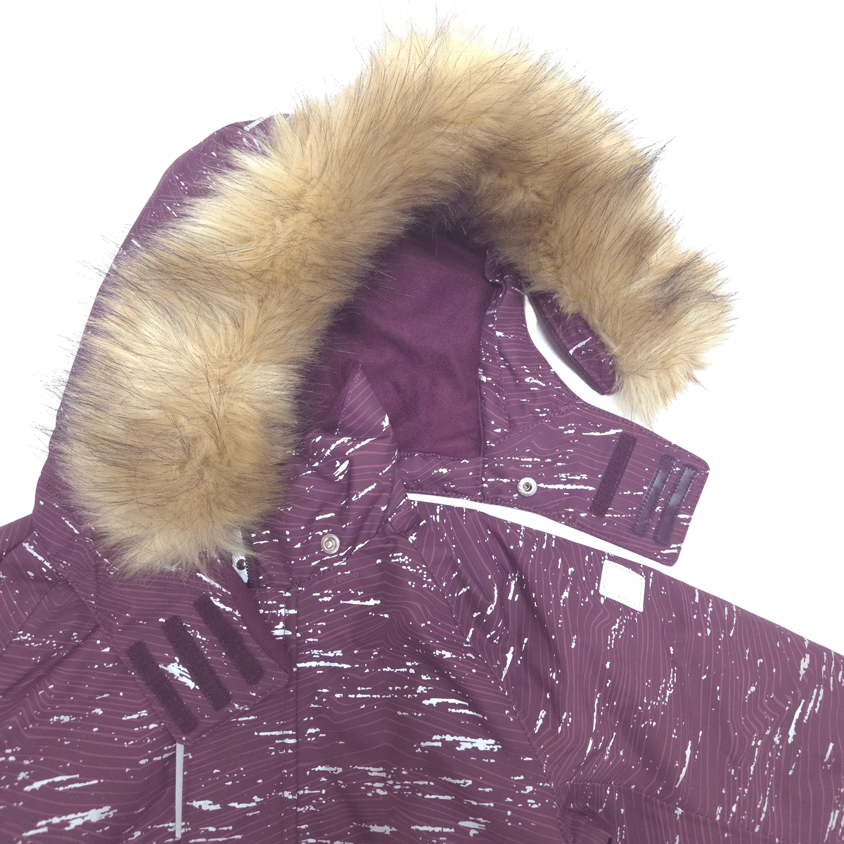 removable hood and fur
