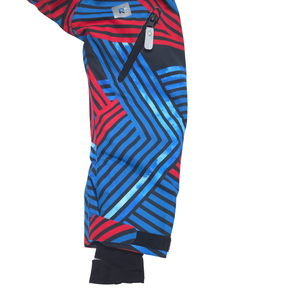 Inside elastic cuffs with thumbholes and Lift pass pocket