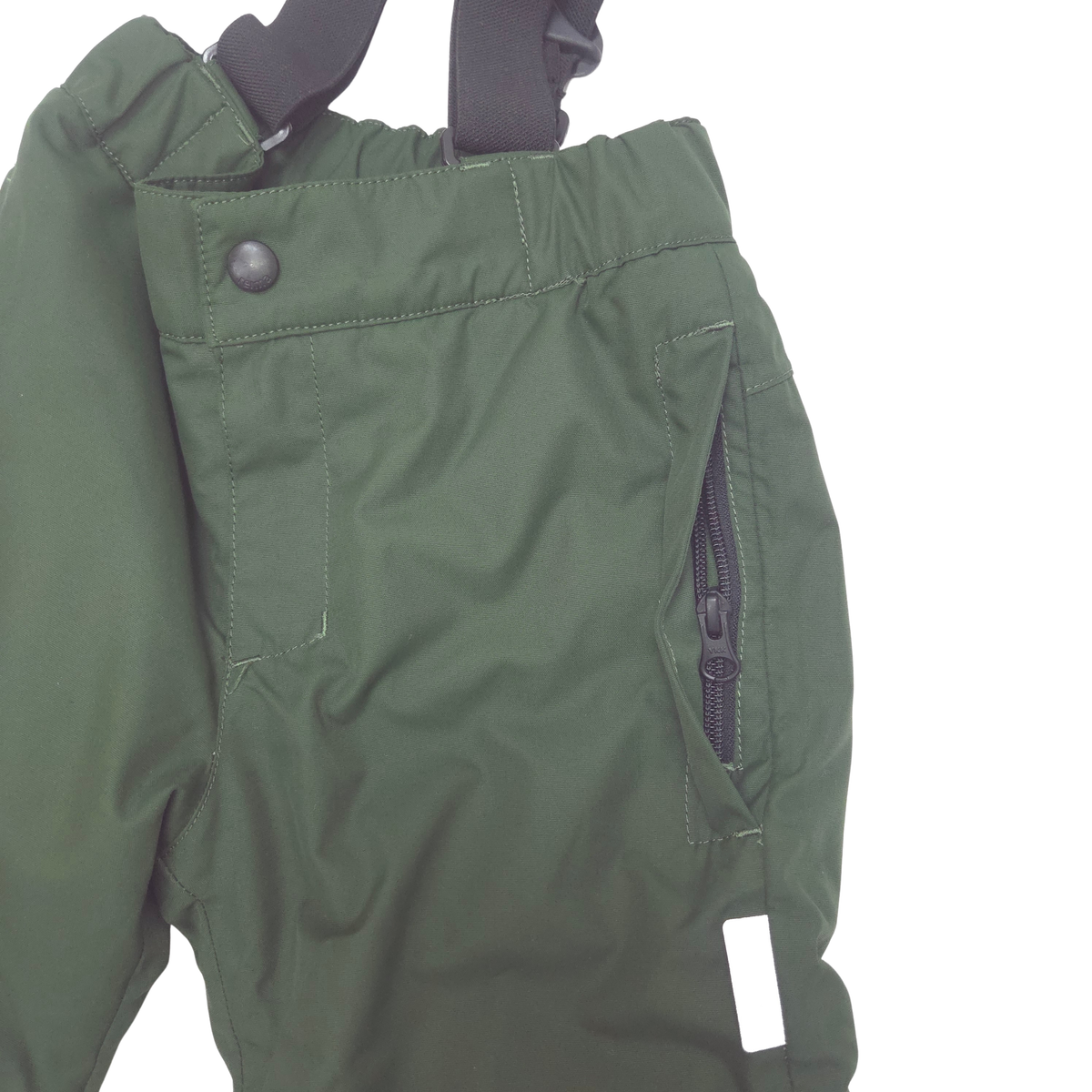 Hand pockets zippers