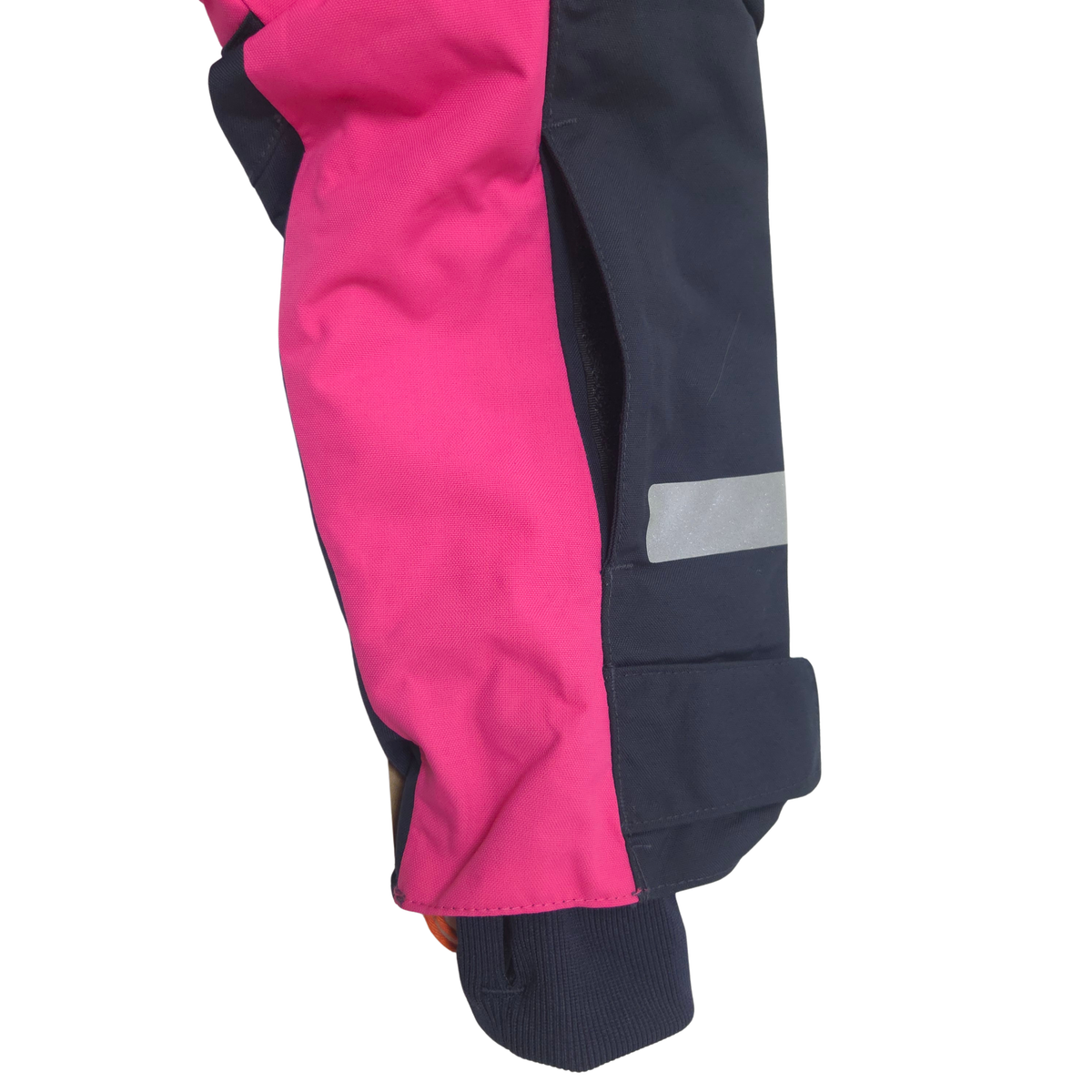 Lift pass pocket
