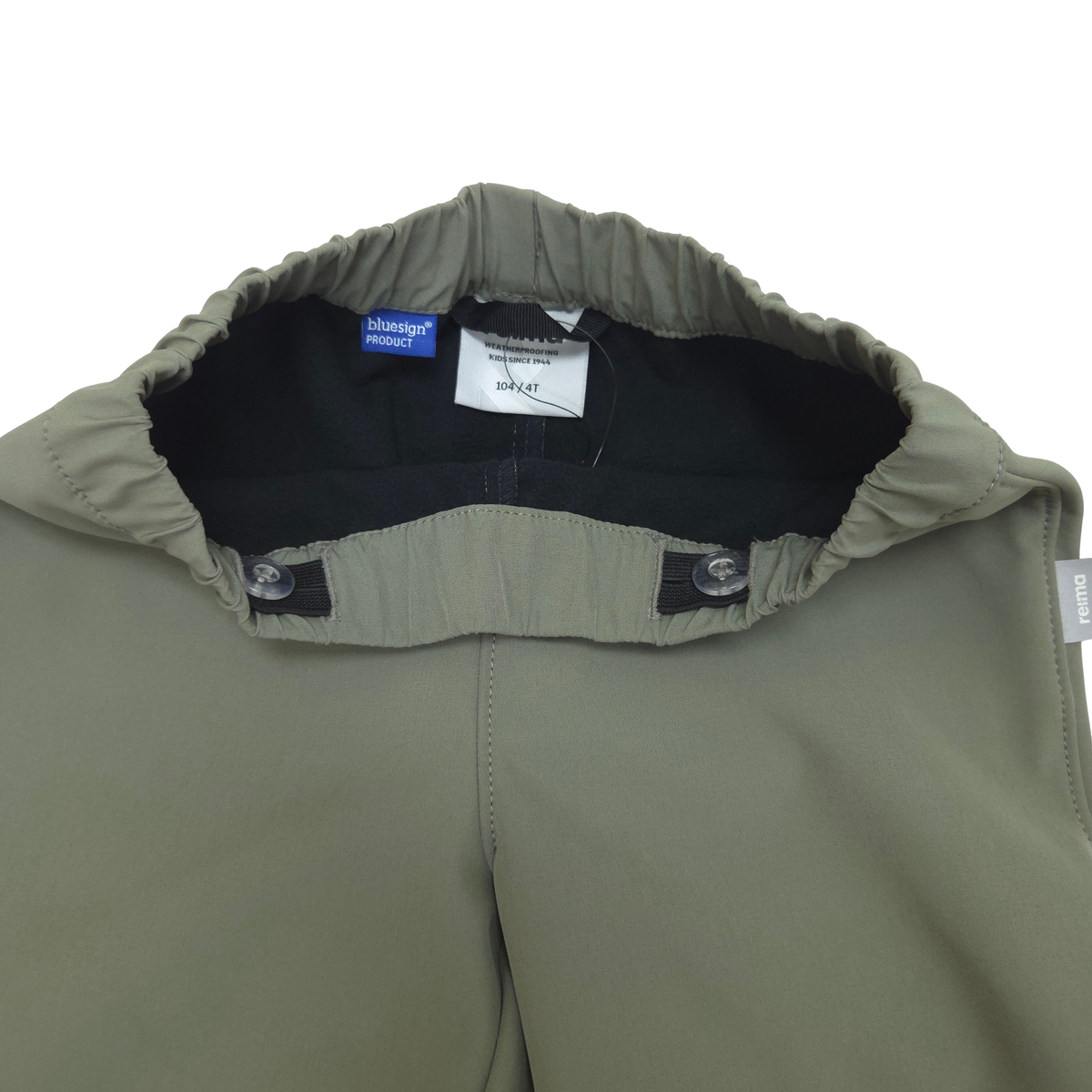 Integrated waist adjuster with buttons make it easy to fine-tune the fit